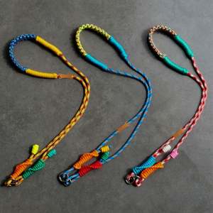 Longes courtes de téléphone portable en nylon, sangles de bracelet solides tressées en corde suspendue anti-perte/ - Product Image 1