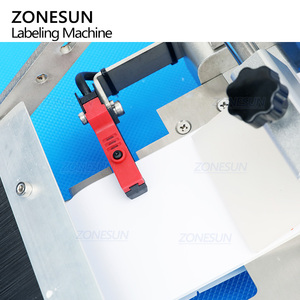 Machine d'étiquetage automatique électrique à deux têtes ZONESUN ZS-TB160P2 pour pochettes, cartons et surfaces planes avec alimentateur à pile - Product Image 5