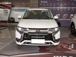 La Mitsubishi <span class=keywords><strong>Outlander</strong></span> 2021 2.0L 2WD Active a 5 Posti è un Modello Entry-Level nel Segmento dei SUV Compatti - Product Image 2