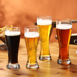 Verres à bière soufflés à la main avec logo personnalisé, verres à vin de football mondial, ensemble de verres à bière pas chers, verres à bière Pilsner artisanaux transparents – Vente en gros - Product Image 2