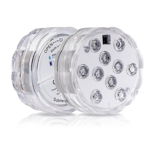 Lampe LED de plongée télécommandée, lampe de piscine RGB multicolore, lampe sous-marine créative, rechargeable par USB, lampe étanche pour aquarium - Product Image 5
