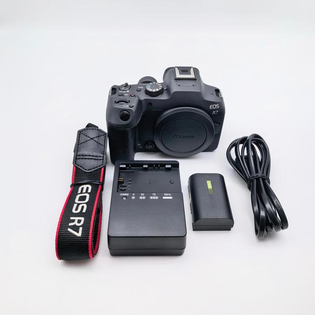Mirrorless Camera R7 APS-C Professional Digital Camera Single Body 4K HD Video Camera
