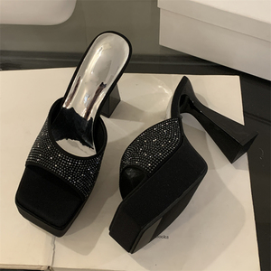 Sandalias de Plataforma con Tacón Grueso y Brillantina, Diseño de Boca de Pez, Color Negro, Impermeables, Moda Verano 2025 - Product Image 2