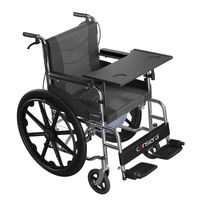 Fauteuil roulant autopropulsé en acier au carbone électroplaqué avec roues arrière monobloc de 24 pouces, accoudoirs souples, frein à main, cuvette et table