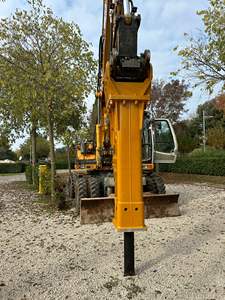 Martelo Hidráulico MONDE 7 Toneladas Modelo MD750 com Bomba, Caixa de Engrenagens e Rolamento para Demolição de Concreto - Product Image 4