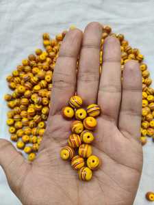 ลูกปัดแก้วคริสตัลรูปไข่ลายทางสีแดงและสีทองสำหรับทำเครื่องประดับ จำนวนมาก บรรจุภัณฑ์แบบหลวม จากอุตรพัฎฐ์เบศร์ - Product Image 5