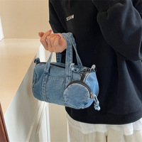 Nouveau sac bandoulière cylindrique en jean délavé, forme oreiller, petit sac fourre-tout simple à porter à l'épaule avec mini pochette à monnaie