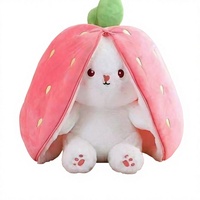 Pluche konijnenornament met aardbeienkap, zacht gevuld konijnfiguurtje voor bank, slaapkamer, huis, Halloween-feestdecoratie, cadeau