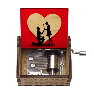 Movie Liefde Lied Mijn Hart Zal Gaan Op Muziekdoos Hand Crank Houten Muzikaal Speelgoed Meisje Vrouw Verjaardag Kleine Gift home Decoratie 16