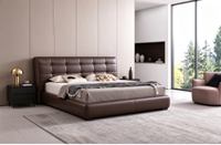Cadre de lit minimaliste et moelleux avec tête de lit matelassée en grille, base étagée et socle encastré