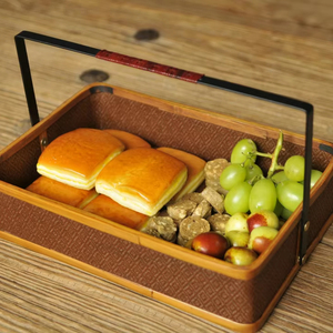 Cesta de Almacenamiento Artesanal Ecológica de Mimbre - Cesta Rectangular Multifuncional con Marco de Hierro y Patrón de Diamantes Lacado para Almacenamiento de Alimentos - Product Image 1