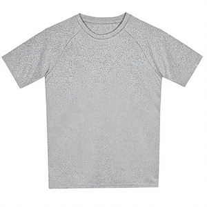 เสื้อยืดคอกลมแขนสั้นสีเทาสำหรับผู้ชาย ทรงปกติ ผ้าฝ้าย ดีไซน์เรียบง่าย ระบายอากาศได้ดี - Product Image 1