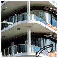Balustrade en verre pour balcon 2026 avec fixation par goujon, en acier inoxydable thermolaqué