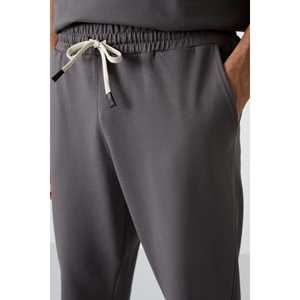 Ensemble de survêtement en coton gris foncé pour homme, décontracté, respirant, coupe ample, style basique, vêtements pour adultes - Product Image 5