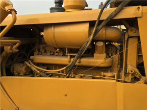 Bulldozer CAT D6D d'occasion à prix avantageux, faible nombre d'heures de travail, prêt à l'emploi, pour travaux de construction - Product Image 4