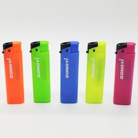 Vente en gros Briquet coupe-vent Cadeau d'anniversaire Briquet à flamme Jet à fumer en plastique au format de poche à prix réduit