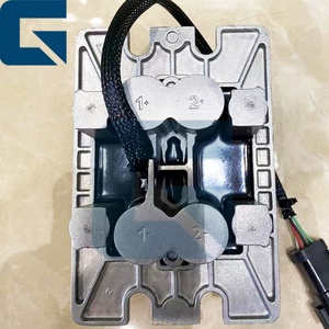 490-1012 4901012 Excavatrice E320GC Moteur C4.4 Vanne de commande du pédale de marche - Product Image 3