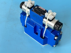 Nouveau distributeur directionnel électro-hydraulique piloté R900923971 4WEH16E7X en stock - Product Image 5