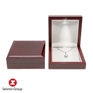 Kustom Memorial Cherry Perhiasan Kayu Gig Liontin Kalung Hadiah Kontainer Kotak Permata dengan Led Cahaya Menyala