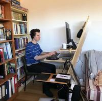 Station de travail idéale pour le bureau à domicile, bureaux réglables en hauteur et table d'ordinateur en bois multifonctionnelle