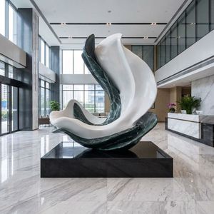 Sculpture d'art abstrait en acier inoxydable, sculpture d'eau courante, ruban ondulé moderne résistant aux intempéries, décoration extérieure pour parc et place publique - Product Image 1