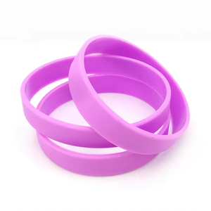 สายรัดข้อมือซิลิโคนหลากสี  พร้อมโลโก้สั่งทำ  ของขวัญส่งเสริมการขาย  สำหรับนักเรียน  งานสังสรรค์ - Product Image 2