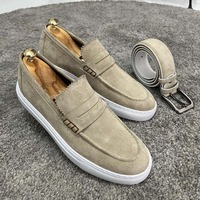 Sepatu Slip-On pria, alas kaki pantofel 48 pola polos kulit Suede imitasi tahan lama klasik ringan modis kualitas bagus