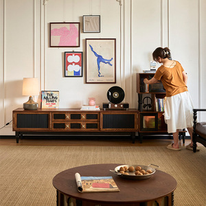 Meuble TV Muse en bois massif, style vintage, meuble de rangement pour salon avec couleurs contrastées, support audiovisuel - Product Image 3