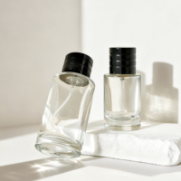 Flacons de parfum cylindriques de 30 ml et 50 ml, très demandés, en verre de luxe personnalisé avec diffuseur à bâtonnets et capuchon pulvérisateur transparent