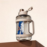 Bouteille d'eau isotherme de 2500 ml avec paille, résistante aux hautes températures, qualité alimentaire, rouge, motif en maille, idéale pour les cadeaux d'affaires et l'exercice physique