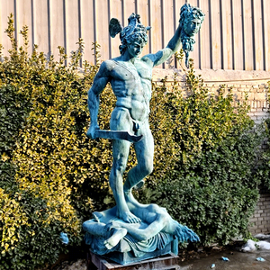 Estatua de Bronce de Perseo y Medusa con Pátina Verde, Escultura de Mitología Griega, Decoración de Jardín Exterior, Villa Renacentista, Hotel - Product Image 2