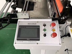 Machine de découpe et de poinçonnage automatique à grande vitesse <span class=keywords><strong>GongJIn</strong></span> pour joints de bouchons métalliques (ZHM400) - Multifonctionnelle et Économe en Énergie - Product Image 3