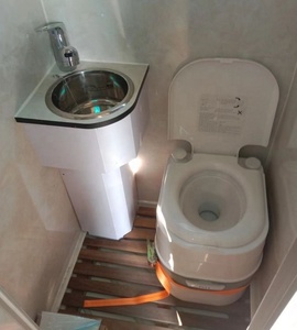 Autocaravana de Lujo 4x2 Personalizada Directo de Fábrica para Fiestas - Product Image 6