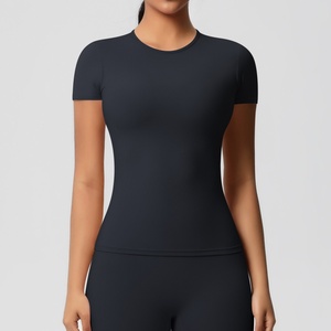 T-shirt de yoga à manches courtes pour femme avec logo personnalisé, compression confortable, léger, crop top de fitness - Product Image 3