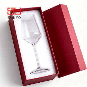 Copa de Vino de Cristal Transparente de 570 ml, Hecha a Mano, con Tallo, Diseño Moderno de Lujo con Rayas Verticales, Elegante Copa Artesanal - Product Image 5