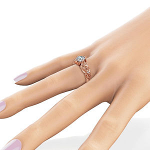 Anello da Donna con Zirconi Intarsiati a Motivo Floreale, Elegante Gioiello per Uso Quotidiano e Cerimonie - Product Image 4