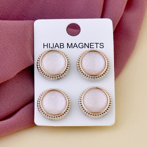 Broche à boucle magnétique pour hijab Foulard en soie multifonctionnel Boucle Vente en gros Broche de luxe multicolore Hijab - Product Image 1