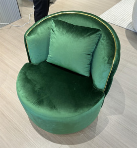 <span class=keywords><strong>Set</strong></span> di Divani Moderni in Velluto con Struttura in Acciaio Inossidabile Dorato per Soggiorno - Product Image 3
