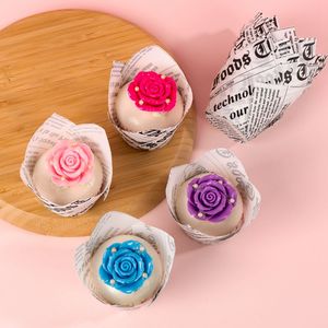 Emballage de gâteau étanche à l'huile de couleur unie jetable Tulip Cupcake Liner Tulip Muffin Cupcake Tasse en papier Tasse de cuisson pour la fête de <span class=keywords><strong>mariage</strong></span> - Product Image 5