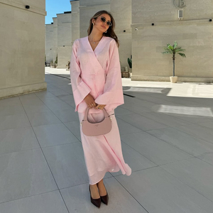 Set Estivo Leggero da Donna Musulmana Enyami Dubai Medio Oriente, 2 Pezzi, Vendita all'Ingrosso, Top a Maniche Lunghe e Gonna Lunga Abaya Modesta - Product Image 5