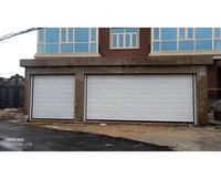 Panneau intelligent moderne, porte de garage automatique, conception sectionnelle résidentielle industrielle avec fonction d'étanchéité pour les maisons