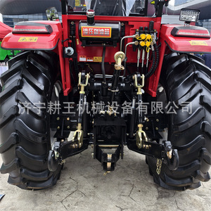รถแทรกเตอร์เจลังส์ 504 ขับเคลื่อน 4 ล้อ เครื่องยนต์ดีเซล พร้อมหลังคาบังแดด - Product Image 3