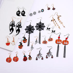 Boucles d'oreilles pendantes pour <span class=keywords><strong>femme</strong></span>, style gothique punk esthétique Halloween, plaqué or et noir, avec breloque fantôme durable en alliage de zinc - Product Image 2