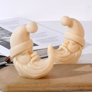 NOUVELLE ARRIVÉE MOLD EN SILICONE EN FORME DE VIEIL HOMME DE LA LUNE pour la fabrication de bougies d'aromathérapie - Product Image 1