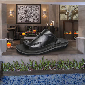 Sandales décontractées pour hommes en cuir PU personnalisées, antidérapantes, légères, respirantes, avec semelle intérieure en EVA, taille 38-45, dernier design - Product Image 3