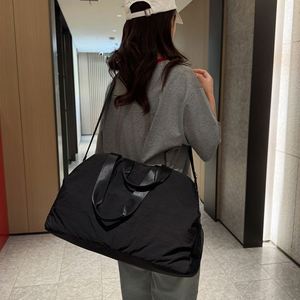 Simple Plain Color Travel Bags Lightweight Luggage Bags Custom Logo Outdoor Fitness <b>Storage</b> Bag - Product Image 3
