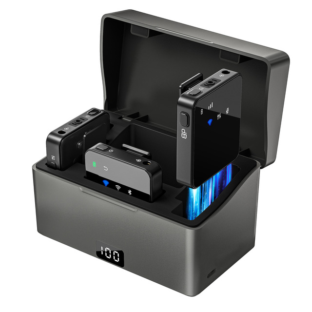 M2 Fast Charging Full Direction High Fidelity Wireless Lapel Microphone for Accompaniment Live PK Flash Avoidance Function
