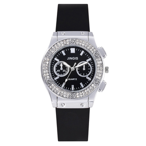 Stylish Men's Silicone Watch with Diamond-<b>Studded</b> Dial and Quartz Design - Product Image 3