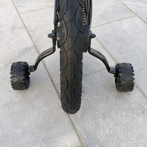 Ruedas de entrenamiento universales para bicicletas infantiles de 12, 14, 16, 18 y 20 pulgadas, ruedas de soporte laterales con soporte metálico y tuercas - Product Image 2
