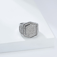 Bague polygonale de luxe entièrement sertie de diamants pour homme, bague pentagramme brillante de style hip-hop, plaquée or, entièrement sertie de diamants, bague pour homme